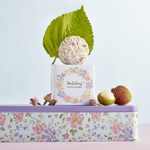 SNOW SKIN - Lychee Blossom Snow — Rose Skin with Cannellini Bean & Lychee (WHITE) 80g<br>冰皮 - 荔枝花雪 （白芸豆玫瑰荔枝) 80克<br>8pcs in Gift Box @$60/box (Copy)