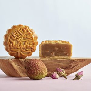 BAKED - Lychee Rose Elegance — Cannellini Bean Paste with Rose & Lychee 80g <br>烘皮 - 玫荔雅韵 （白芸豆玫瑰荔枝) 80克 <br>8pcs in Gift Box @ $60.00/box